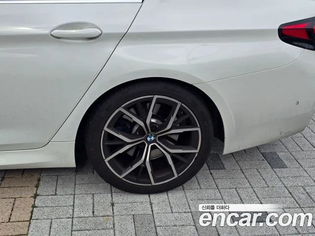 BMW 5 Series (G30) id 2874089 из Кореи 15