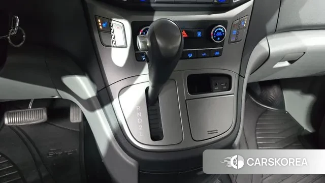 Hyundai The New Grand Starex id 3552863 из Кореи 19