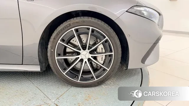 Mercedes-Benz A-Class W177 id 3711344 из Кореи 19