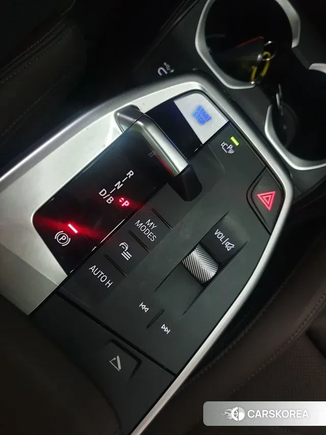 BMW iX1 (U11) id 3725796 из Кореи 19