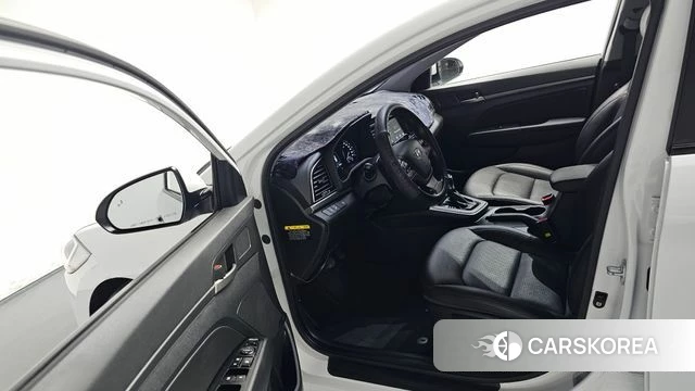 Hyundai Avante AD id 4325841 из Кореи 33