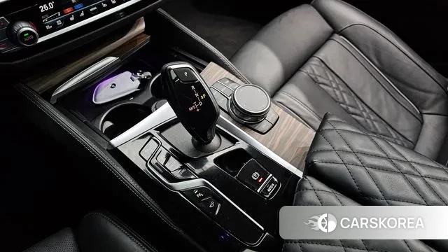 BMW 5 Series (G30) id 3492317 из Кореи 19