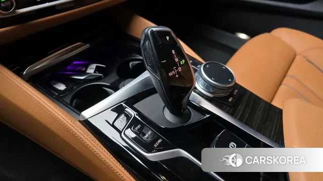 BMW 5 Series (G30) id 3448878 из Кореи 19