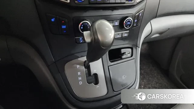 Hyundai The New Grand Starex id 3429191 из Кореи 19