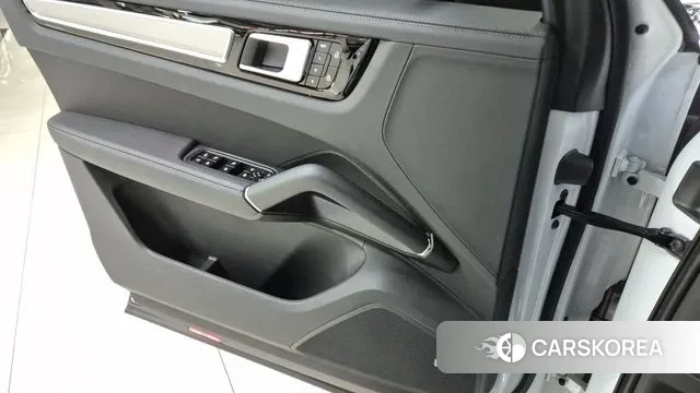 Porsche Cayenne (PO536) id 3342009 из Кореи 19