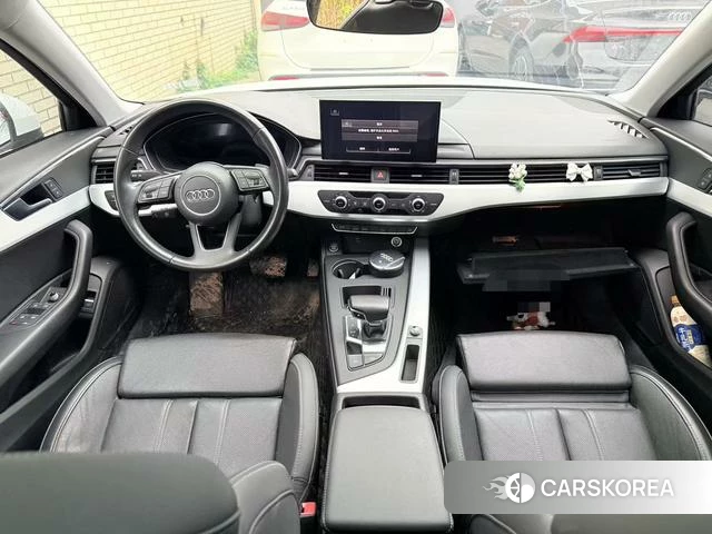 Audi A4L id 4367520 из Китая 9