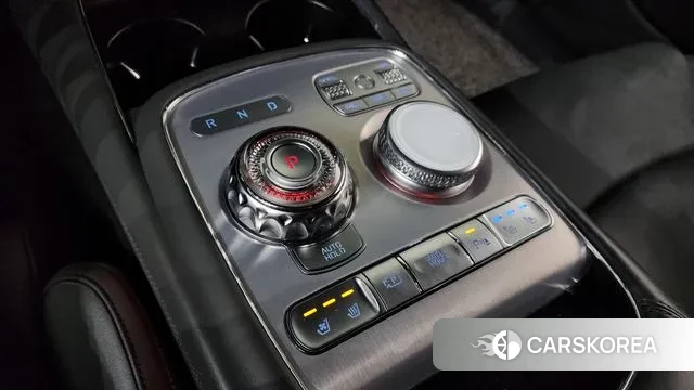 Genesis G90 (RS4) id 3690032 из Кореи 19