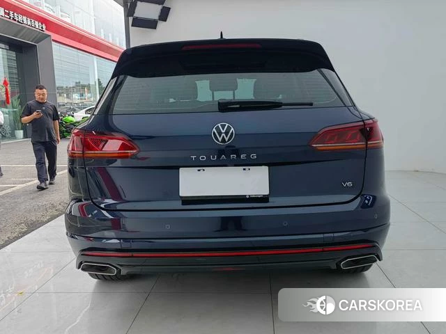 Volkswagen Touareg id 4341562 из Китая 16
