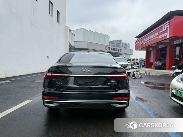 Audi A6L id 4274186 из Китая 9