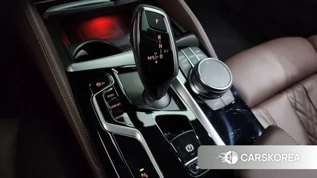 BMW 5 Series (G30) id 3539375 из Кореи 19