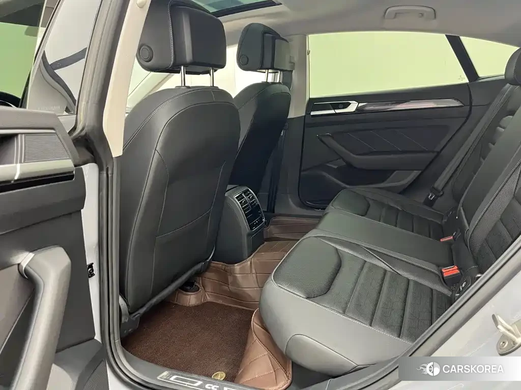 Volkswagen Arteon (CC) id 4628341 из Китая 9