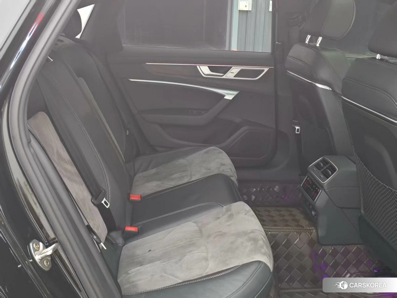 Audi A6L id 4510372 из Китая 20