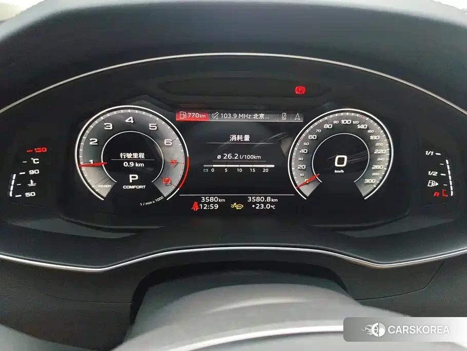 Audi A6L id 4553890 из Китая 15