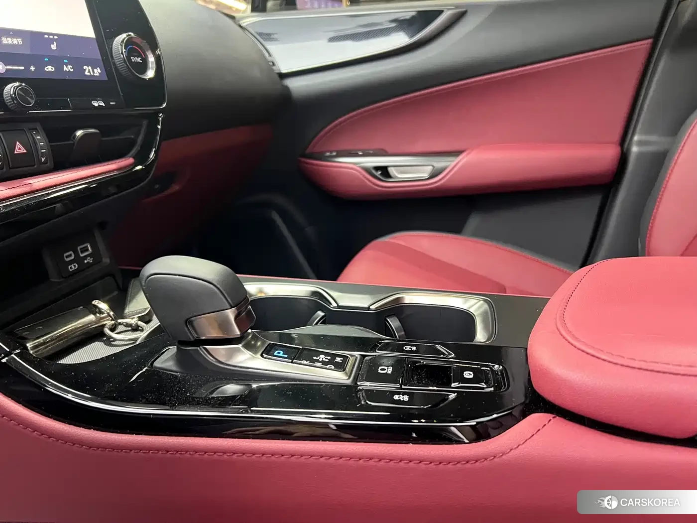 Lexus NX id 4546031 из Китая 18