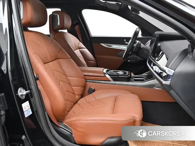 BMW 7 Series (G70) id 3599888 из Кореи 19