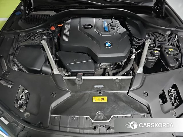 BMW 5 Series (G30) id 4187392 из Кореи 19