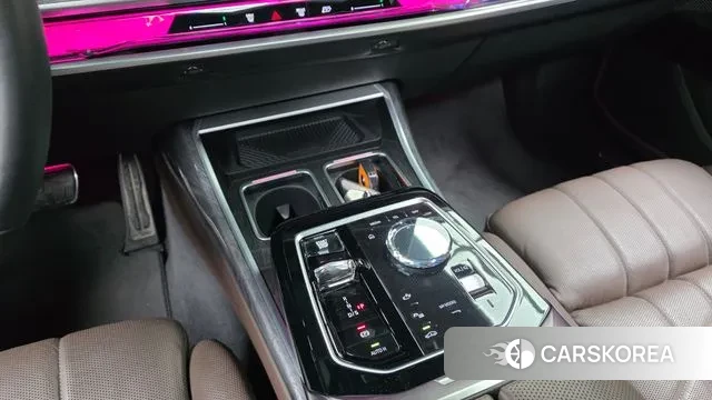 BMW 7 Series (G70) id 3770210 из Кореи 19