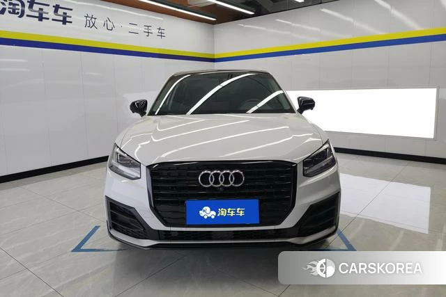 Audi Q2L id 4213878 из Китая 16