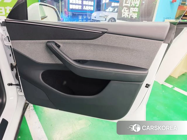 Tesla Model Y id 4213806 из Китая 19
