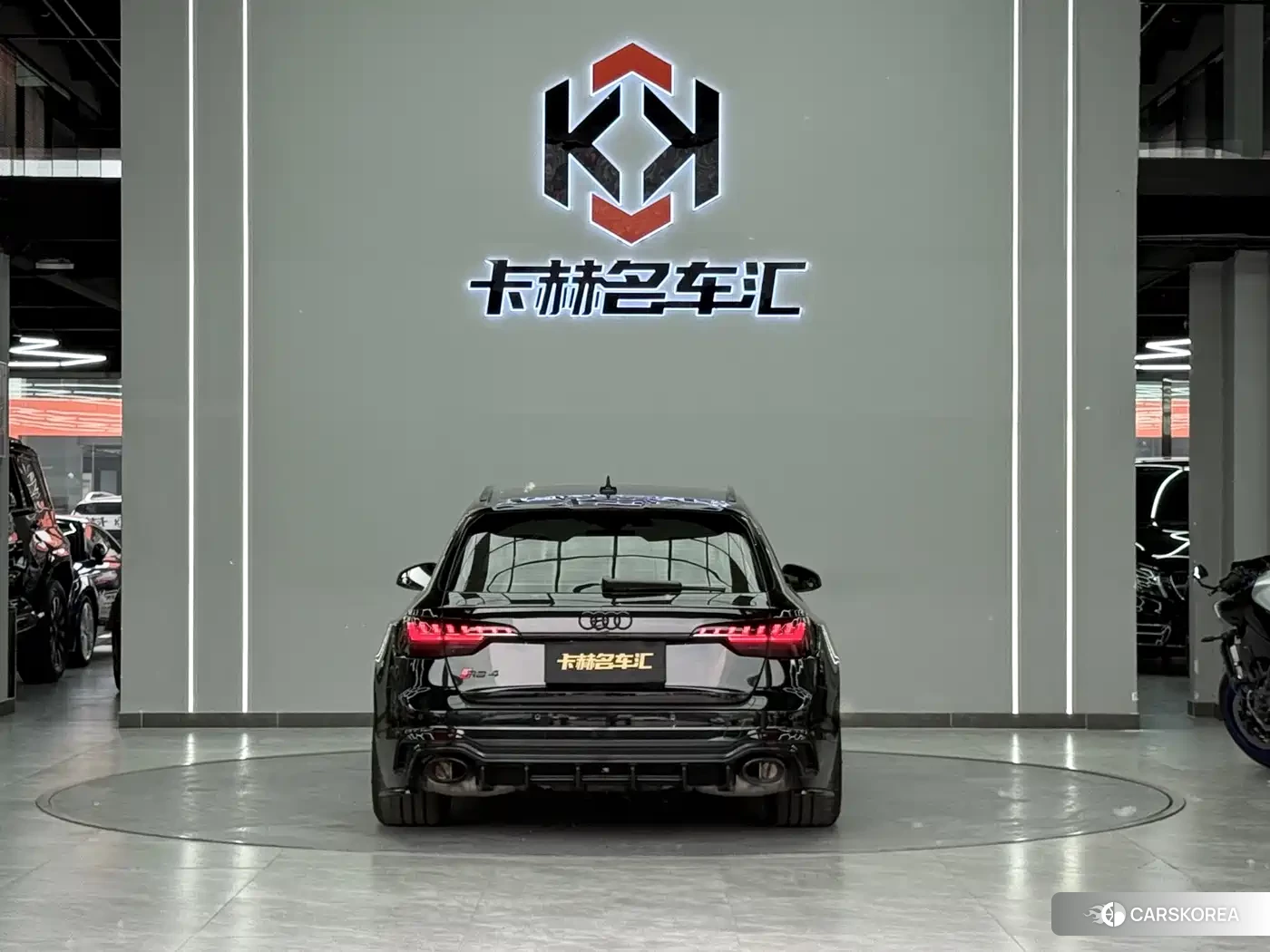 Audi RS 4 id 4659911 из Китая 17