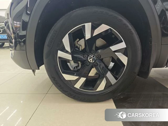 Volkswagen Tourang id 4258668 из Китая 23