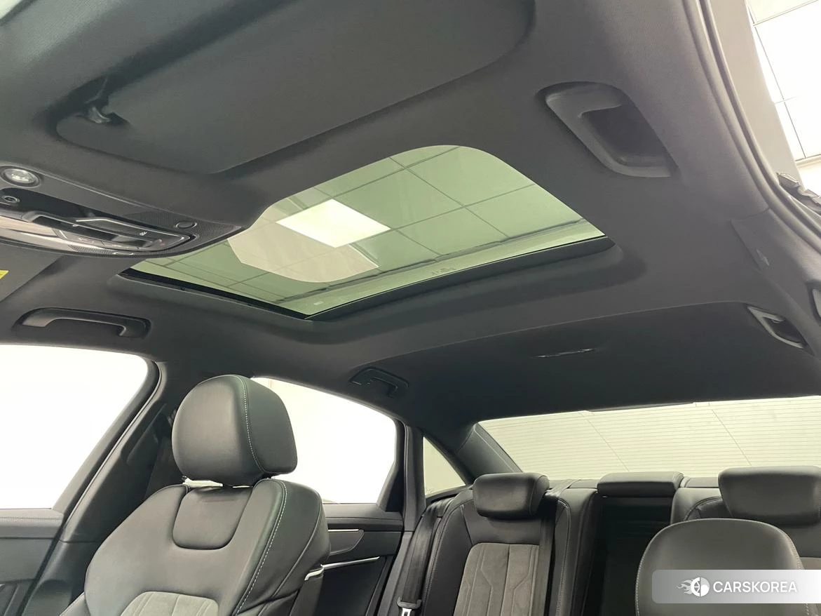 Audi A6L id 4454089 из Китая 25