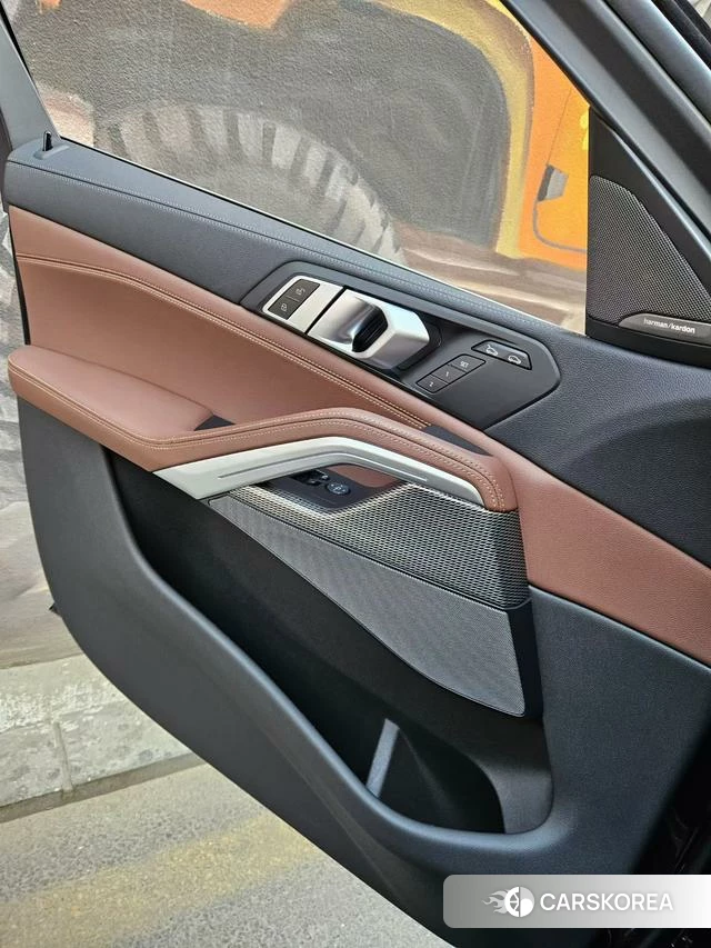 BMW X6 id 4236540 из Китая 9