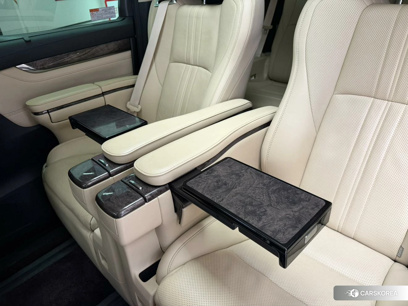 Toyota Elfa id 4455123 из Китая 27