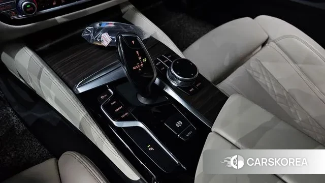 BMW 5 Series (G30) id 3459378 из Кореи 19