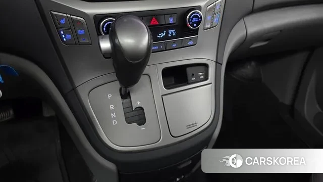 Hyundai The New Grand Starex id 3161608 из Кореи 19