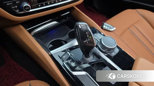 BMW 5 Series (G30) id 3375230 из Кореи 19