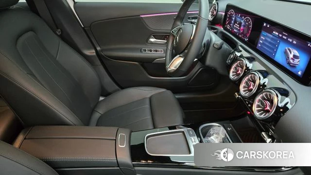 Mercedes-Benz A-Class W177 id 4349196 из Кореи 16
