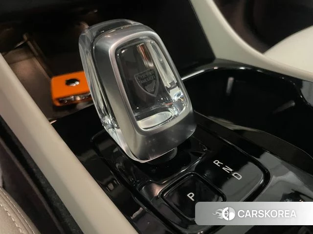 Volvo XC40 id 4629985 из Кореи 19