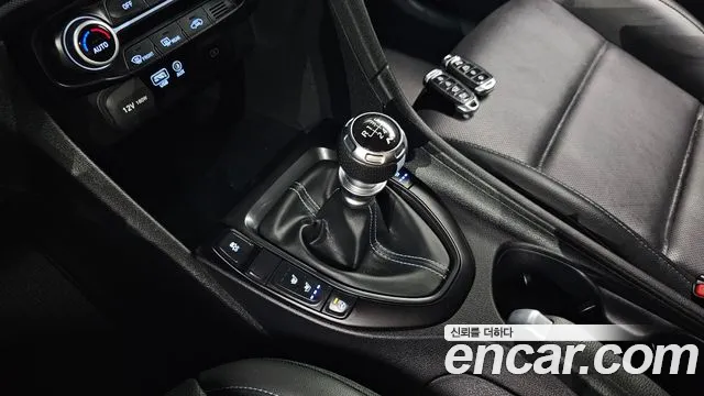 Hyundai Veloster (JS) id 2687867 из Кореи 19