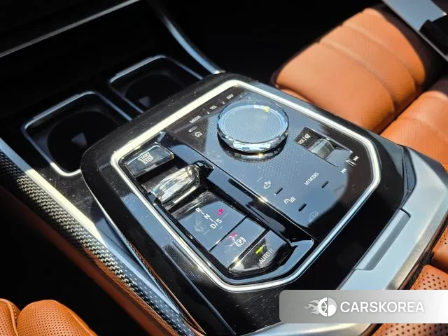 BMW 7 Series (G70) id 2888912 из Кореи 19