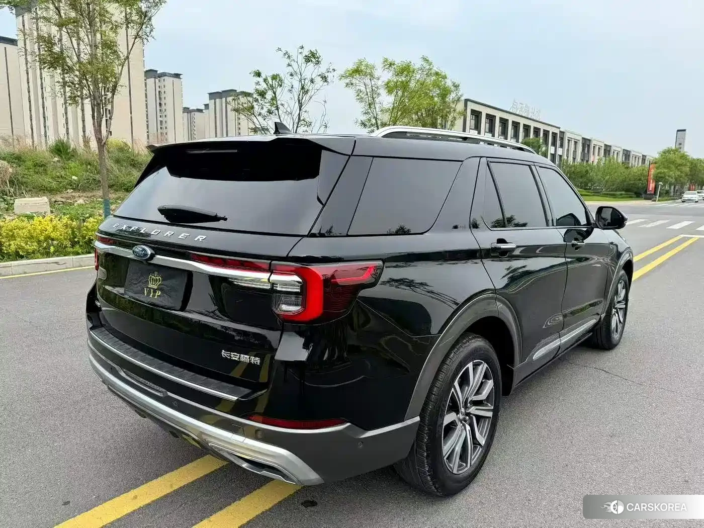 Ford Explorer id 4589230 из Китая 9