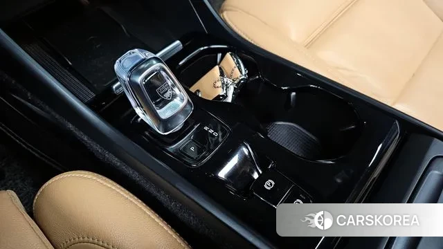 Volvo XC40 id 3723105 из Кореи 19