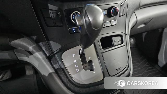 Hyundai The New Grand Starex id 4727890 из Кореи 19