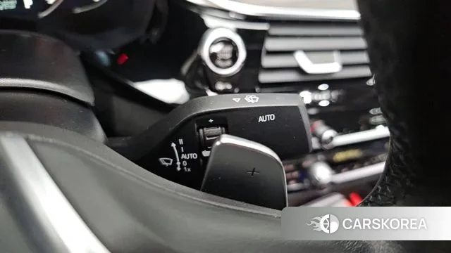 BMW 5 Series (G30) id 3531124 из Кореи 19