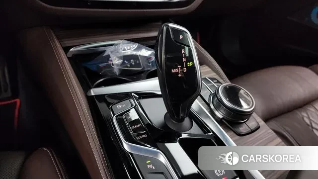 BMW 5 Series (G30) id 3434841 из Кореи 17