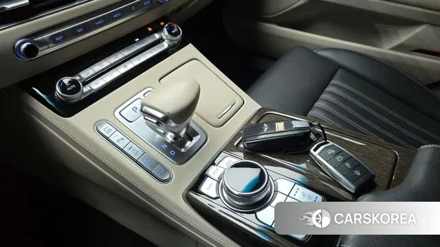 Genesis G90 id 3713085 из Кореи 19