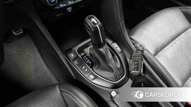 Hyundai Veloster (JS) id 3872782 из Кореи 19