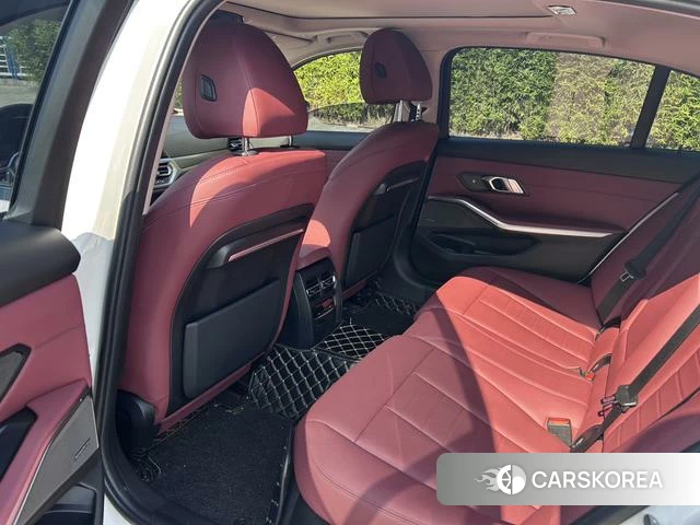 BMW 3 series id 4348831 из Китая 17