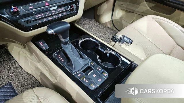 Kia The New Carnival id 3866668 из Кореи 19