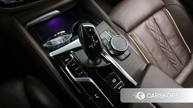 BMW 5 Series (G30) id 3690853 из Кореи 19