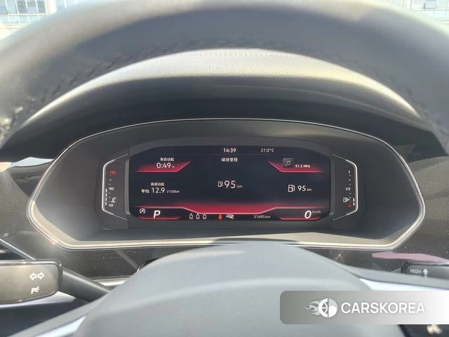 Volkswagen Passat id 4261105 из Китая 11