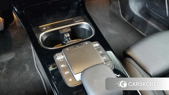 Mercedes-Benz A-Class W177 id 4625304 из Кореи 31