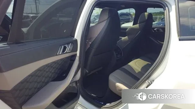 BMW X6M (G06) id 3770553 из Кореи 9