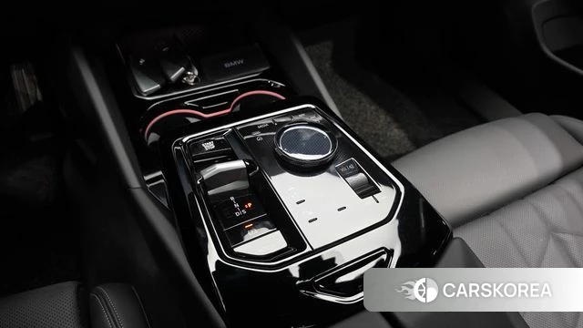 BMW 5 Series (G60) id 3909253 из Кореи 19