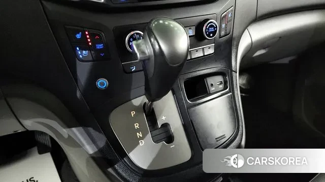 Hyundai The New Grand Starex id 3434826 из Кореи 19